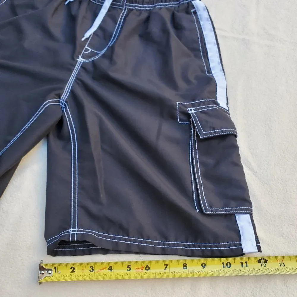 NWOT Kanu Surf black and white swim trunks